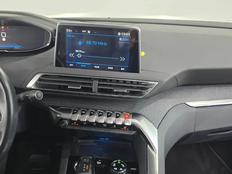 Peugeot 3008 2Nd Generation 1.5 Bluehdi Allure, снимка 13 - Автомобили и джипове - 55700327