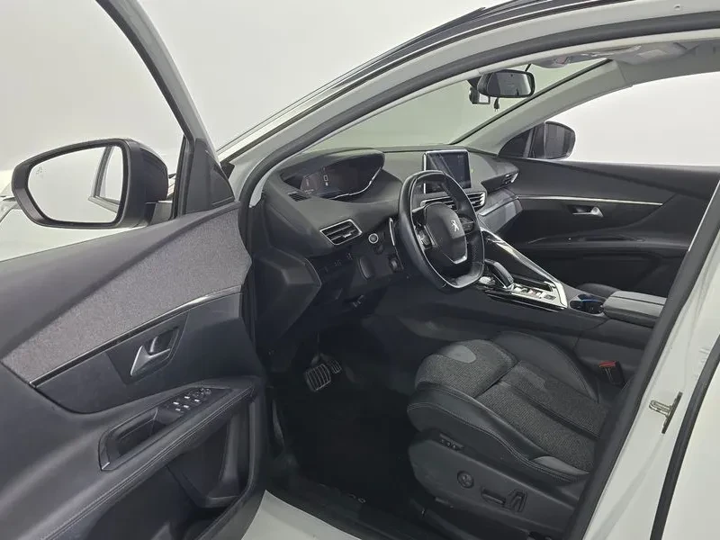 Peugeot 3008 2Nd Generation 1.5 Bluehdi Allure, снимка 10 - Автомобили и джипове - 55700327