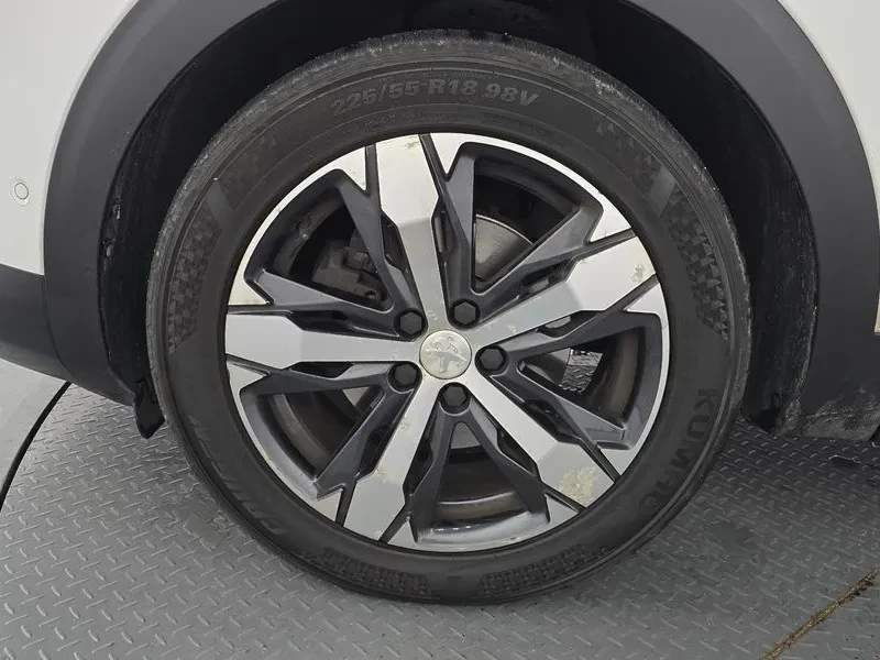 Peugeot 3008 2Nd Generation 1.5 Bluehdi Allure, снимка 5 - Автомобили и джипове - 55700327