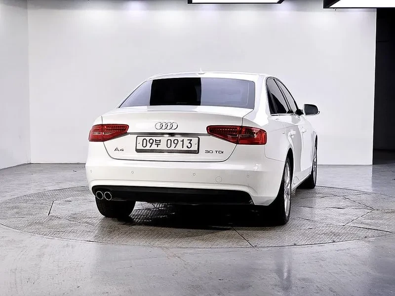 Audi A4 30 Tdi Dynamic B8, снимка 2 - Автомобили и джипове - 56514510