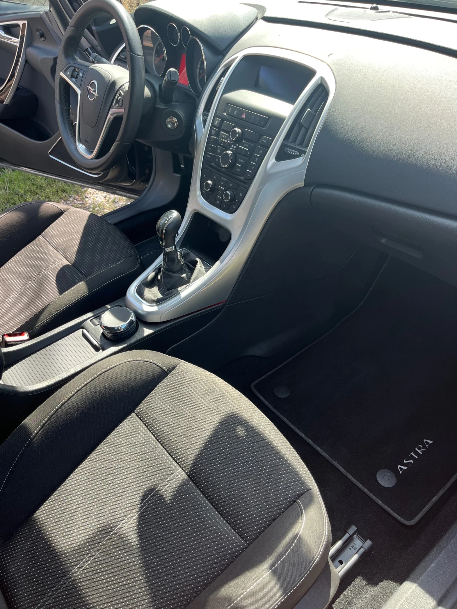 Opel Astra 1.6T - 142000км - SWISS  | Mobile.bg — изображение 12