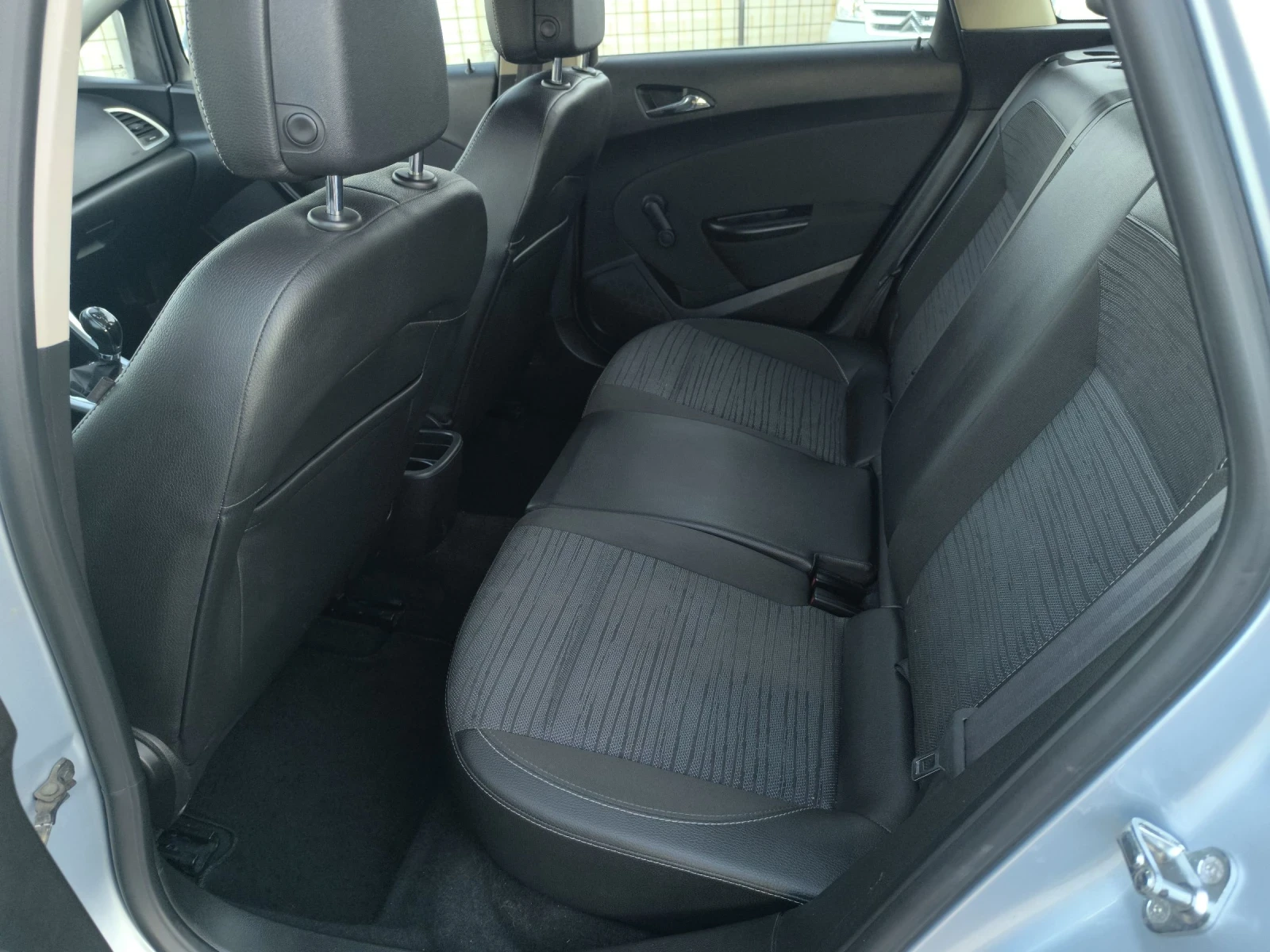 Opel Astra 1.4 Turbo 140kc ГАЗ | Mobile.bg — изображение 11