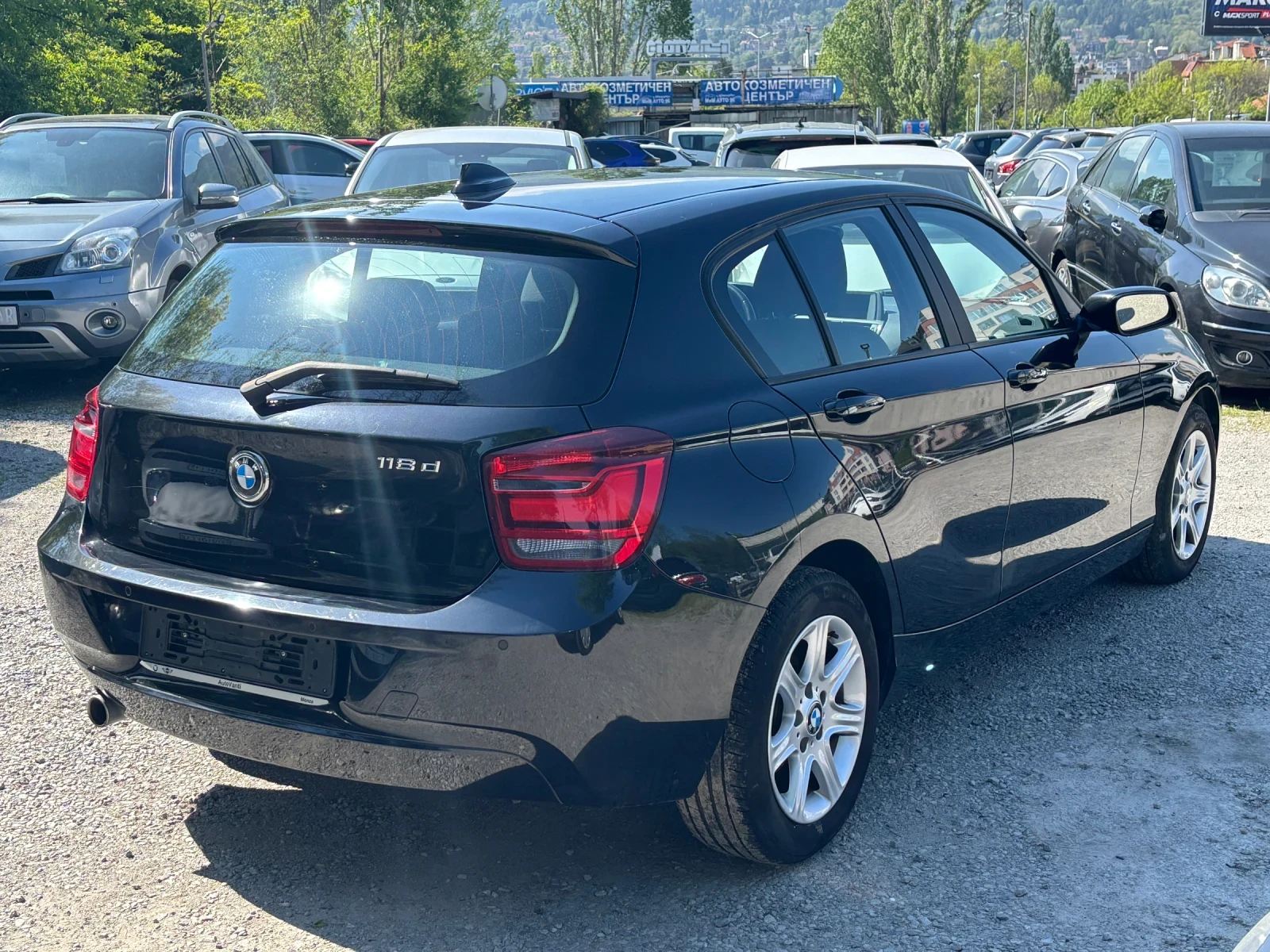 BMW 118 2.0D - изображение 4