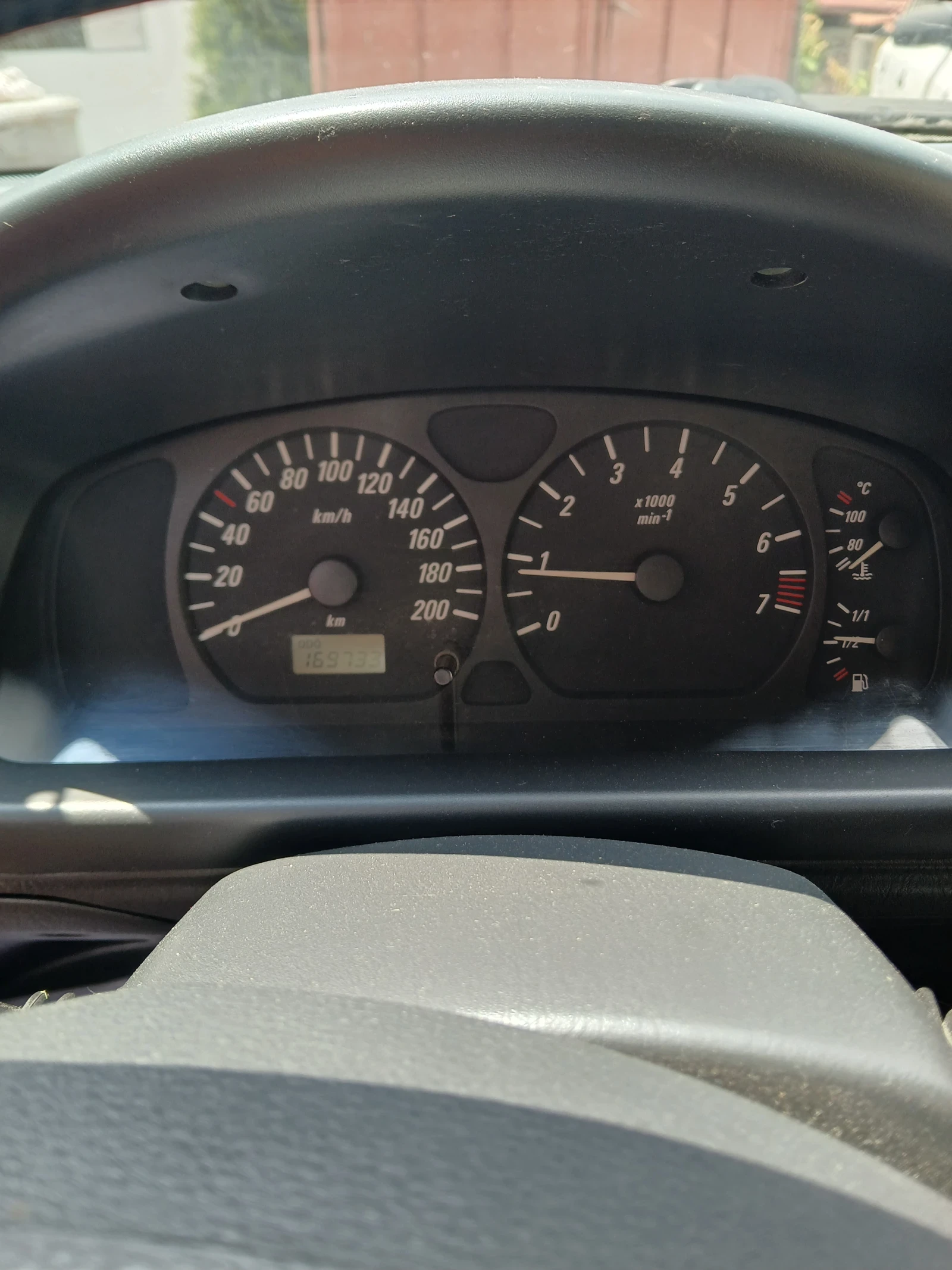 Opel Agila  - изображение 7