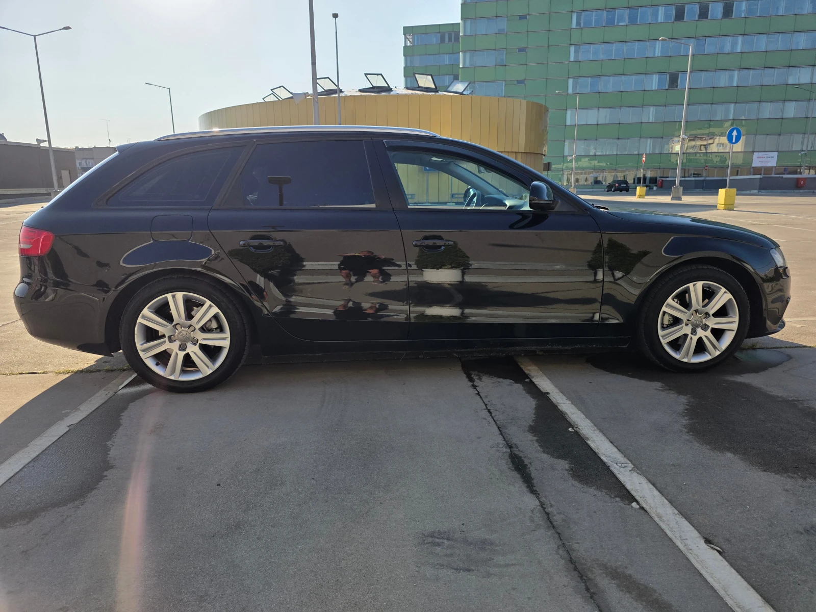 Audi A4 Avant-2.0 TDI - изображение 4