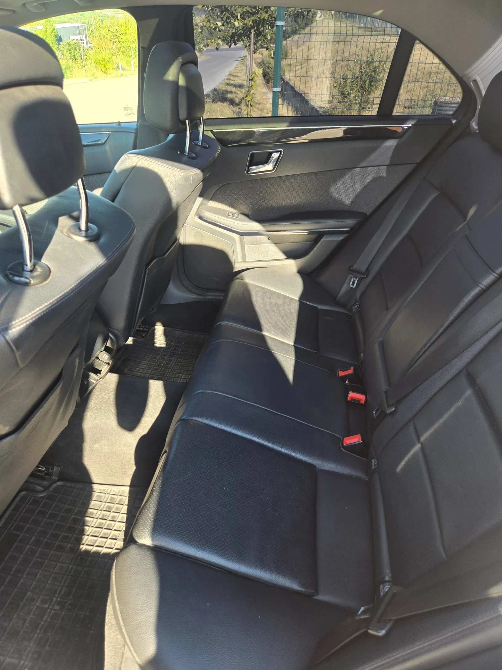 Mercedes-Benz E 250  - изображение 5