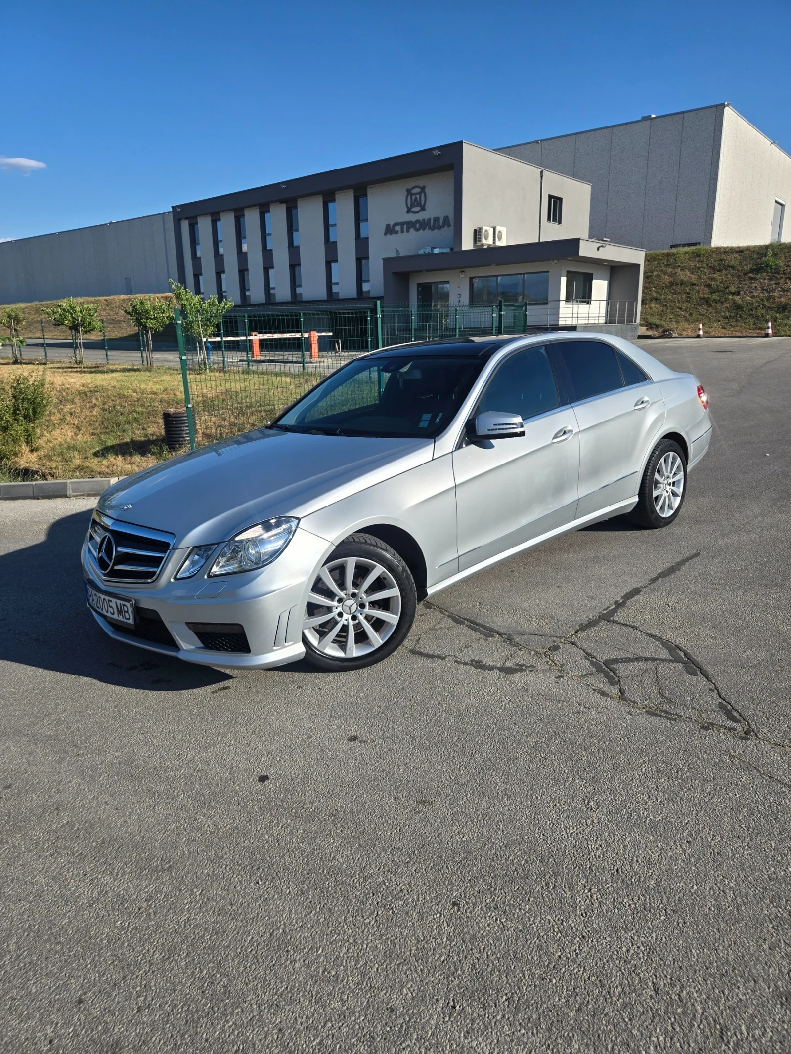 Mercedes-Benz E 250  - изображение 7
