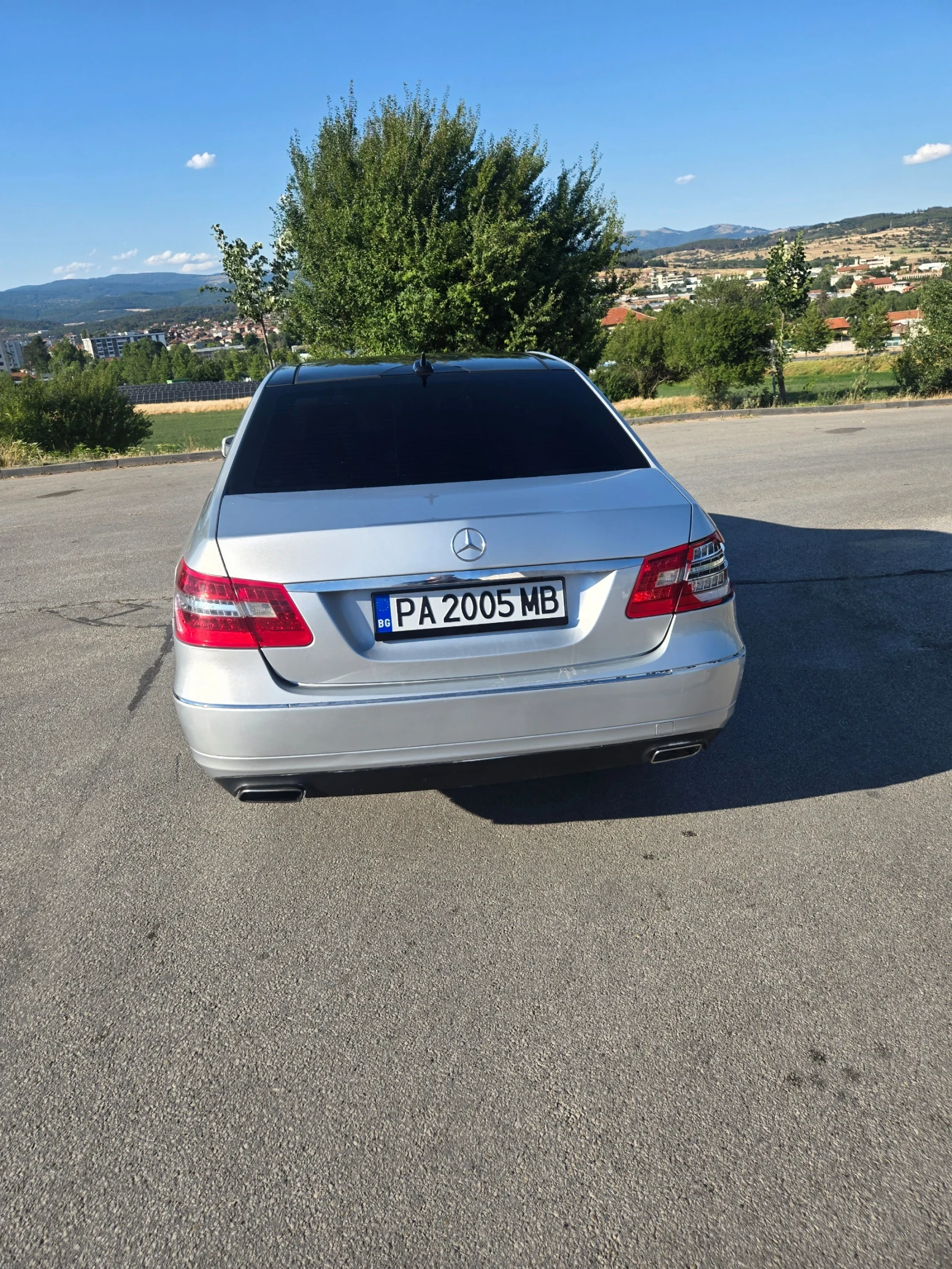 Mercedes-Benz E 250  - изображение 6