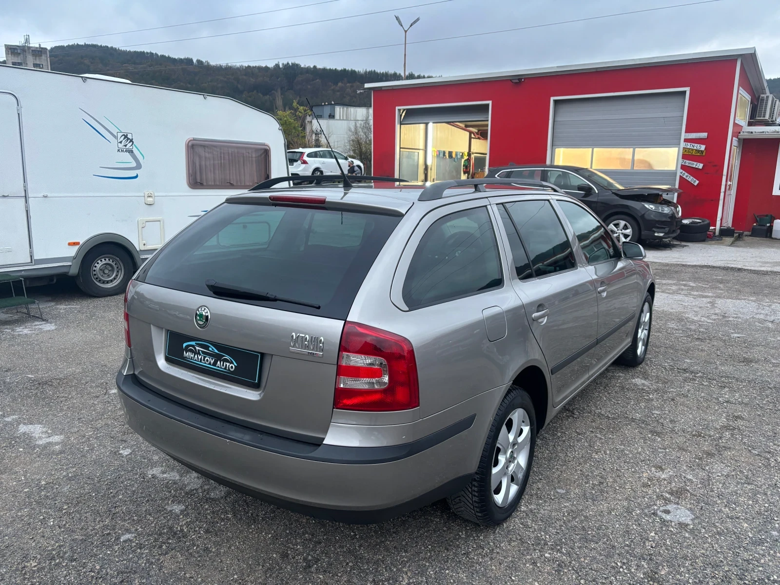 Skoda Octavia 1.6MPI  / | Mobile.bg   3