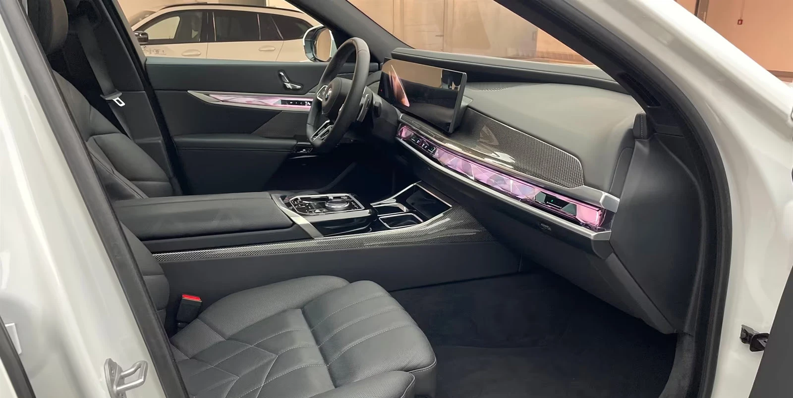 BMW 740 d/xDrive/286HP/M-SPORT/SHADOW/MASSAGE/B&W/360/862g | Mobile.bg � ����������� 11