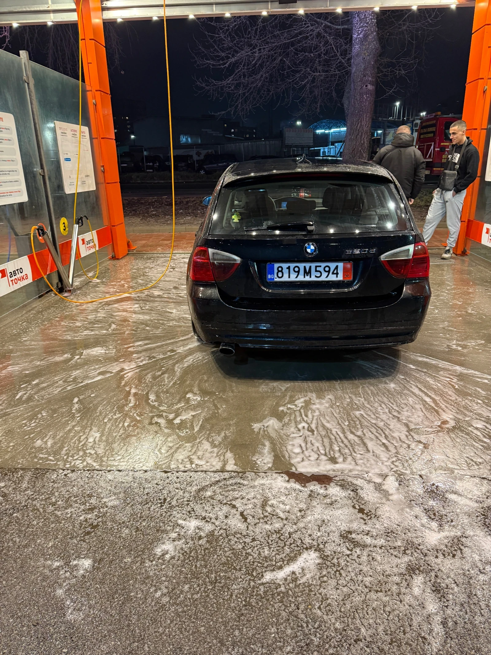 BMW 320, снимка 5 - Автомобили и джипове - 53768086