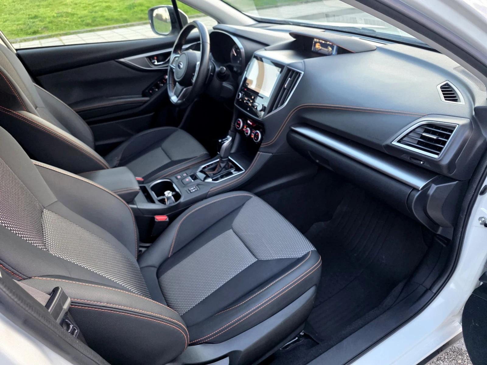 Subaru XV E-Boxer , Сервизна история, Всички екстри., снимка 13 - Автомобили и джипове - 53991095