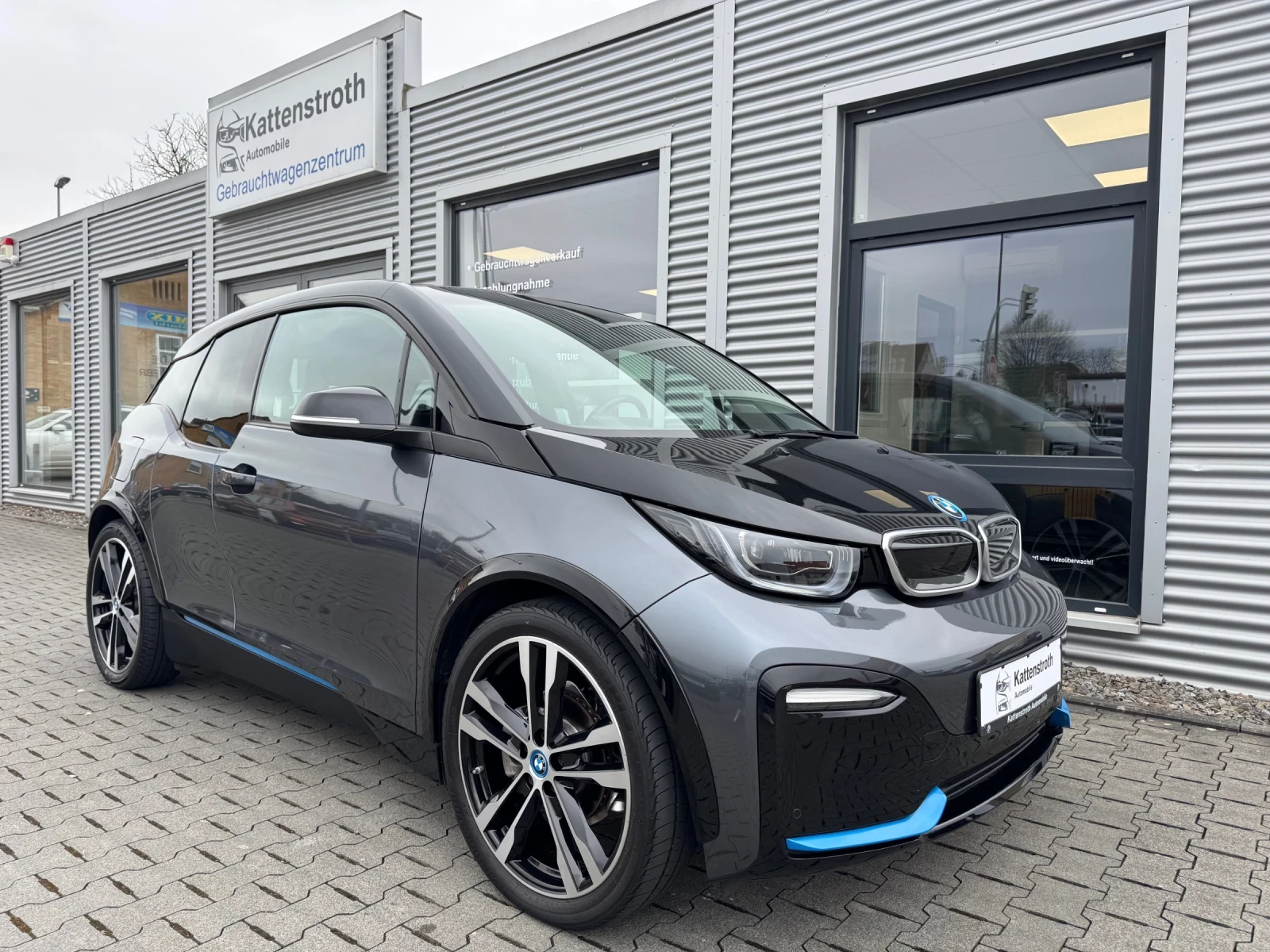 BMW i3 S* УНИКАТ* 43kw* FULL* KOЖА* ШИБЕДАХ* HARMAN KARON