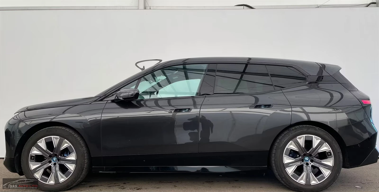 BMW iX xDRIVE-50/523HP/MSPORT/PRO/ACC/360/H&K/284z, снимка 2 - Автомобили и джипове - 54122607