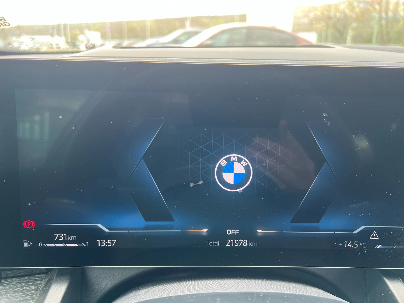 BMW 520 d xDrive Touring, снимка 6 - Автомобили и джипове - 54215570