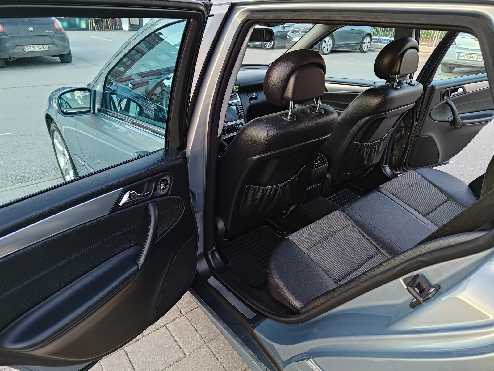 Mercedes-Benz C 200 C200 CDI Facelift (Гаражна), снимка 11 - Автомобили и джипове - 54297046