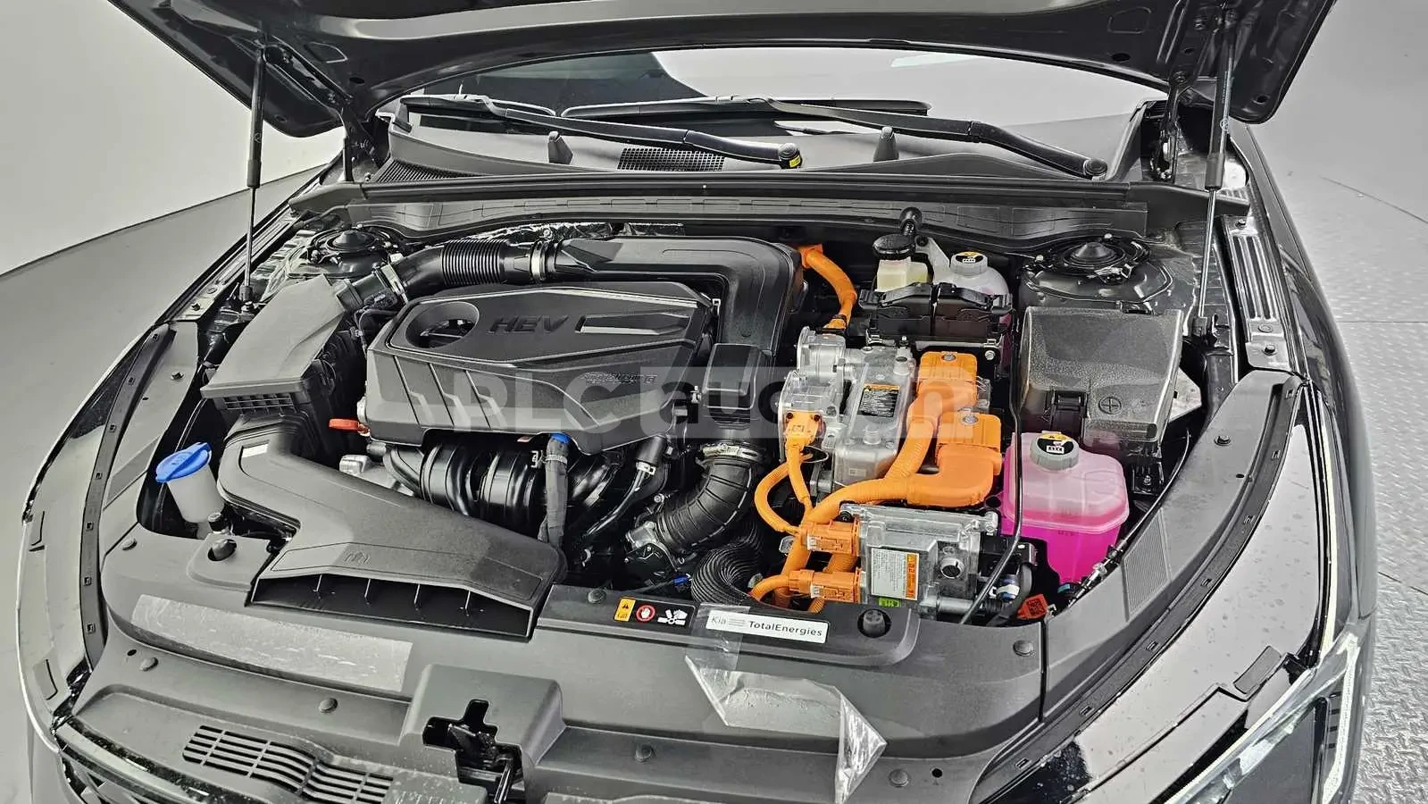 Kia K5 Hybrid| КАМЕРА| DIST| HEAD-UP| ВКЛ.ТЕХНОТЕСТ, снимка 16 - Автомобили и джипове - 55087113