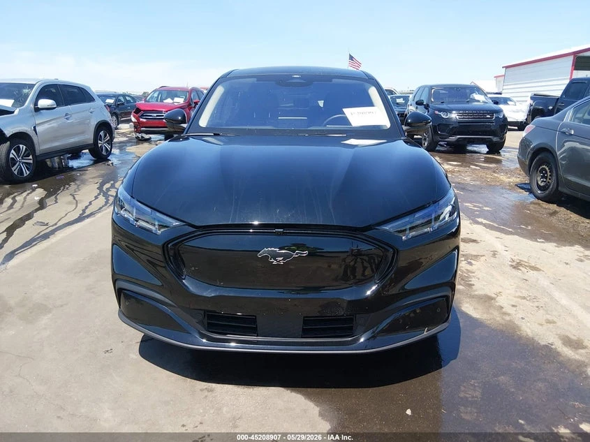 Ford Mustang Mach-E Premium, снимка 3 - Автомобили и джипове - 55097042