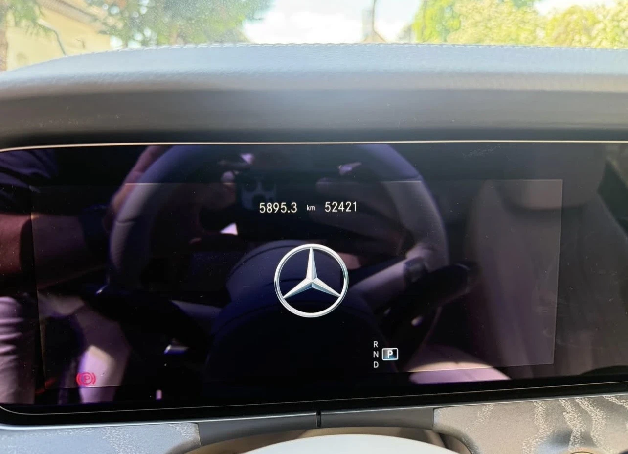 Mercedes-Benz E 220 D* 4MATIC * AMG COUPE* 2021 * СПЕШНО* , снимка 10 - Автомобили и джипове - 55101108