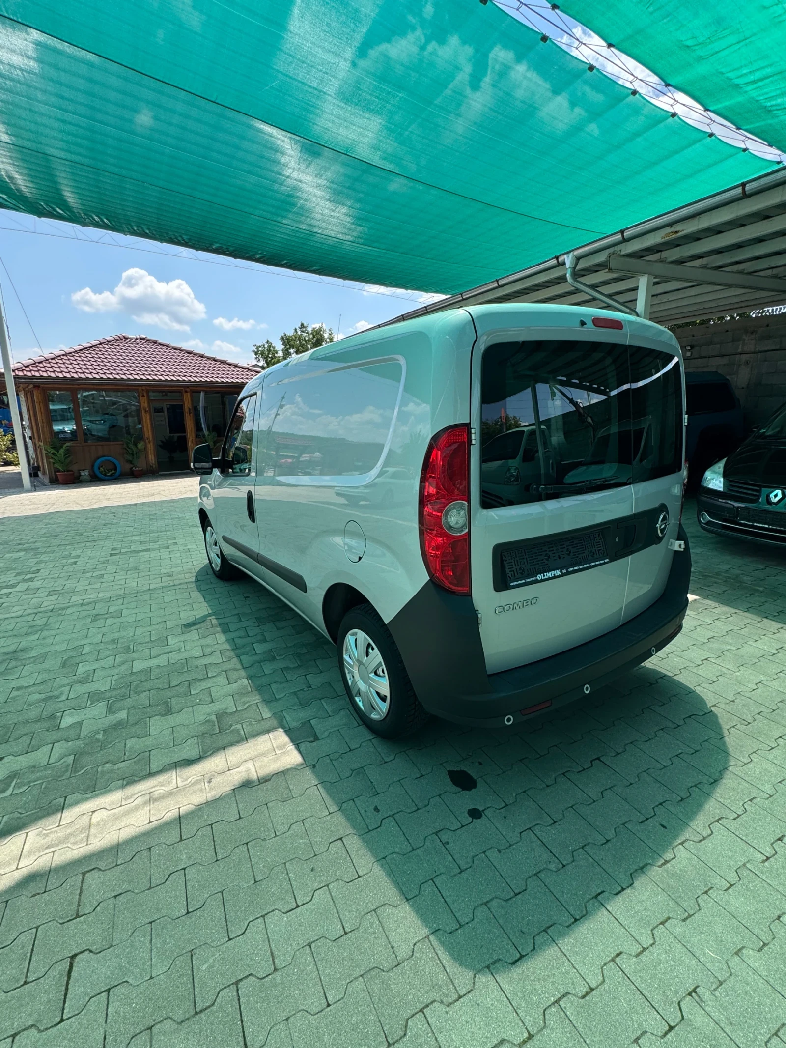 Opel Combo 1.3 CDTi L1H1, снимка 5 - Автомобили и джипове - 55327559