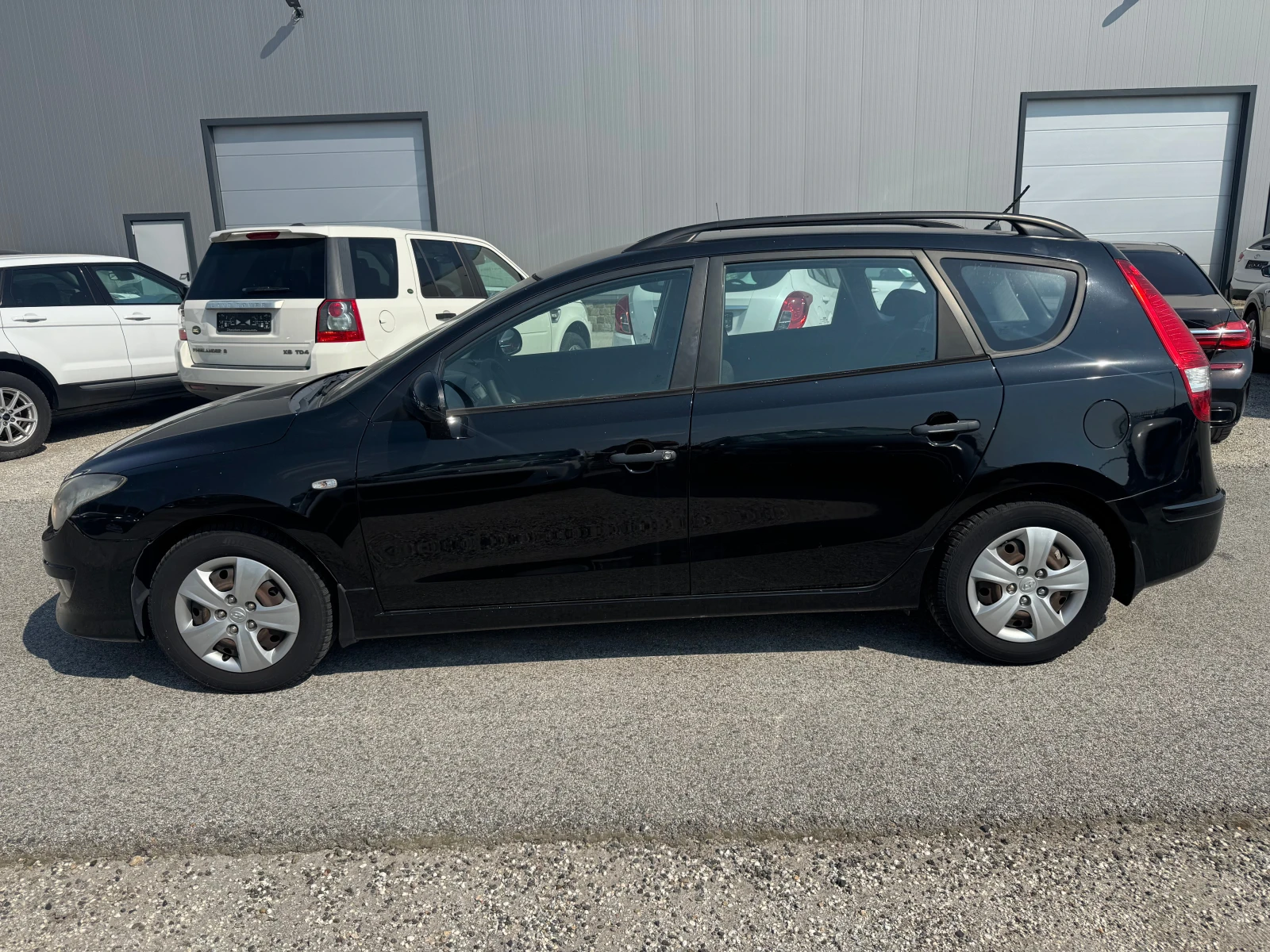 Hyundai I30 1.4 i 109k.c, снимка 3 - Автомобили и джипове - 55346451