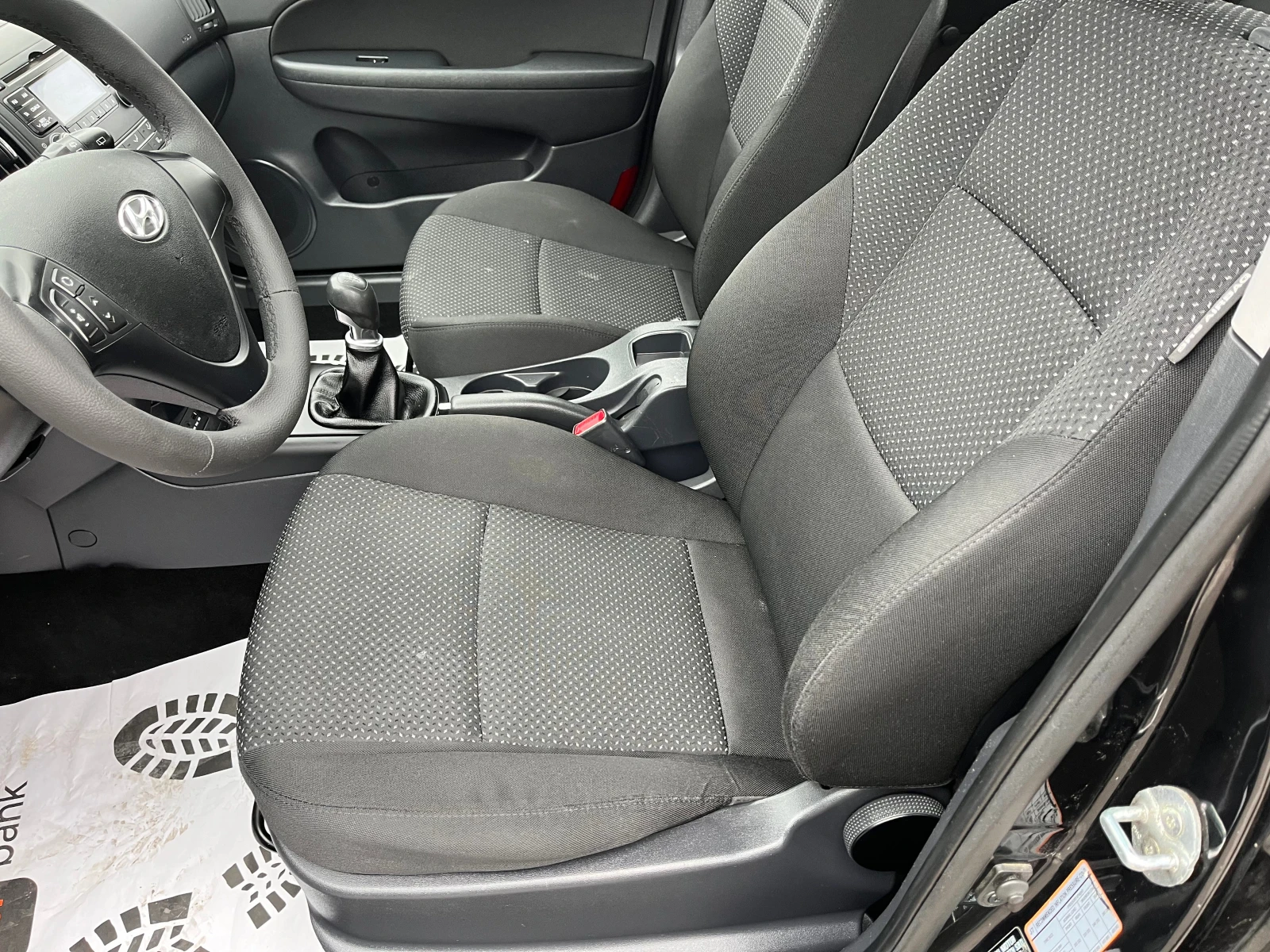 Hyundai I30 1.4 i 109k.c, снимка 8 - Автомобили и джипове - 55346451