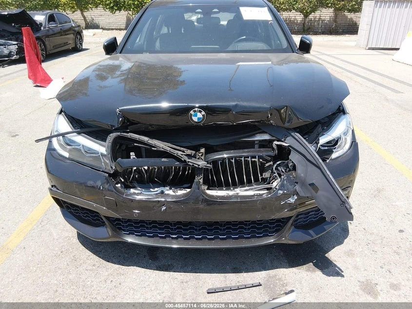 BMW 740 M PACK* HEADUP* HARMAN KARDON* ВАКУМ* ADAPTIVE LED, снимка 6 - Автомобили и джипове - 55538563