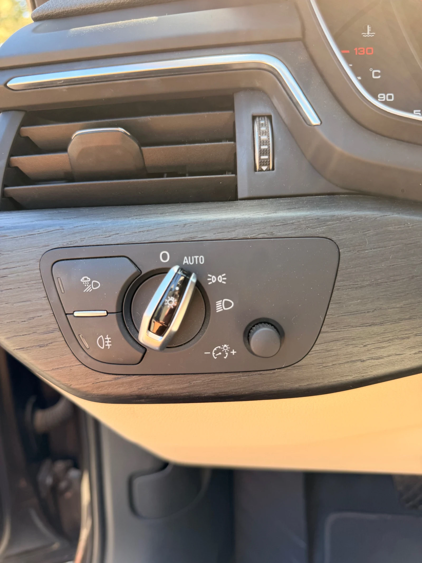 Audi A4, снимка 10 - Автомобили и джипове - 55681260