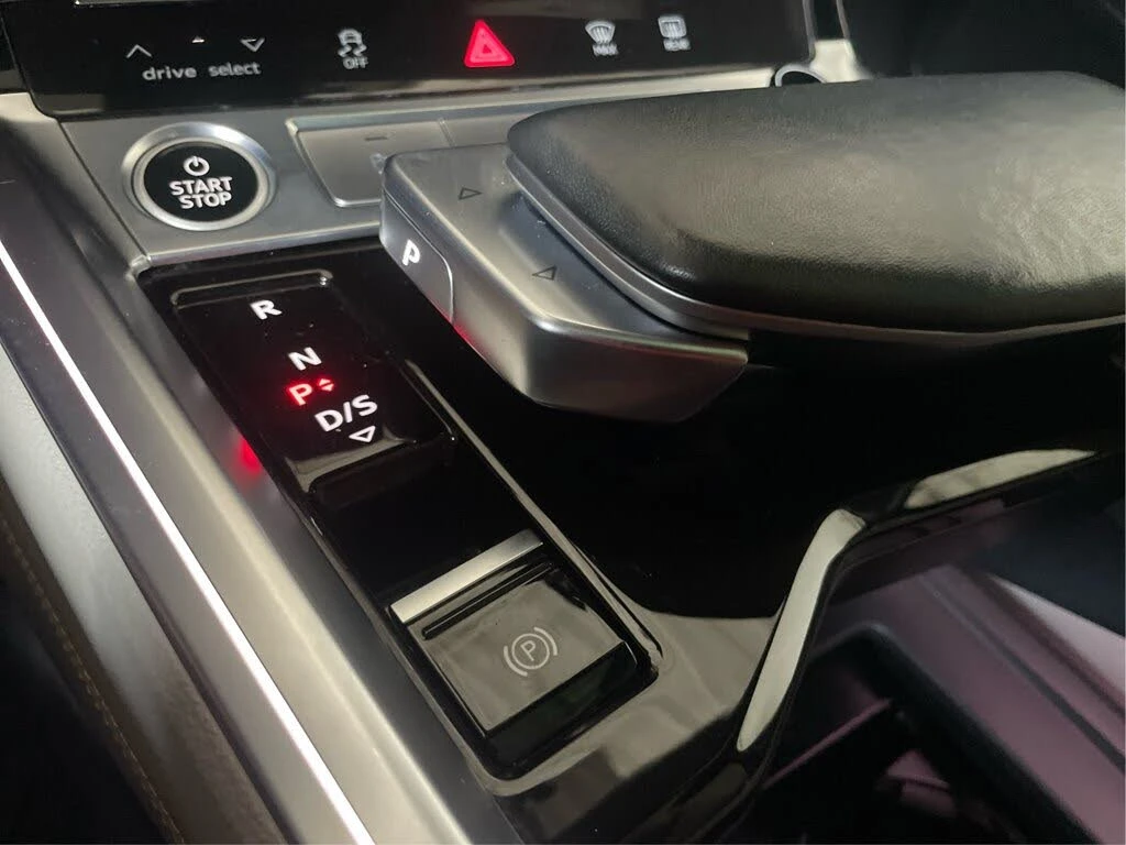 Audi E-Tron Technik quattro, снимка 14 - Автомобили и джипове - 55950023