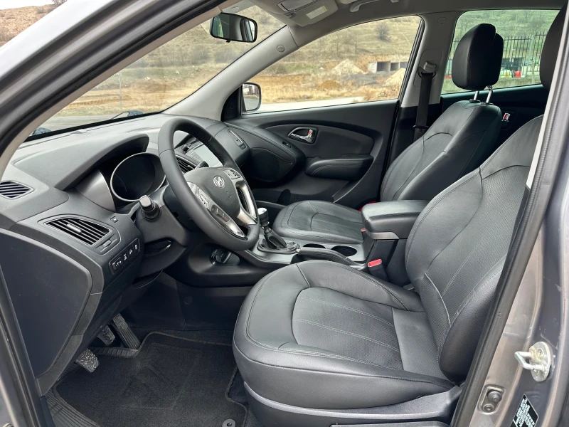 Hyundai IX35 2.0CRDi 184кс 4х4, снимка 13 - Автомобили и джипове - 49323297