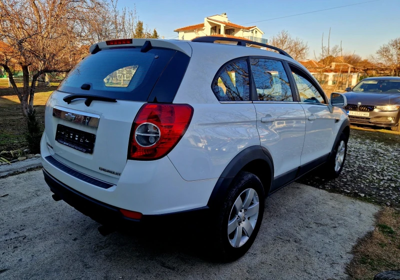 Chevrolet Captiva 2.4 Facelift, снимка 4 - Автомобили и джипове - 49362134