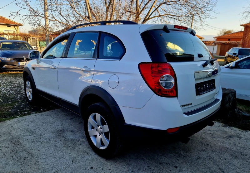 Chevrolet Captiva 2.4 Facelift, снимка 5 - Автомобили и джипове - 49362134