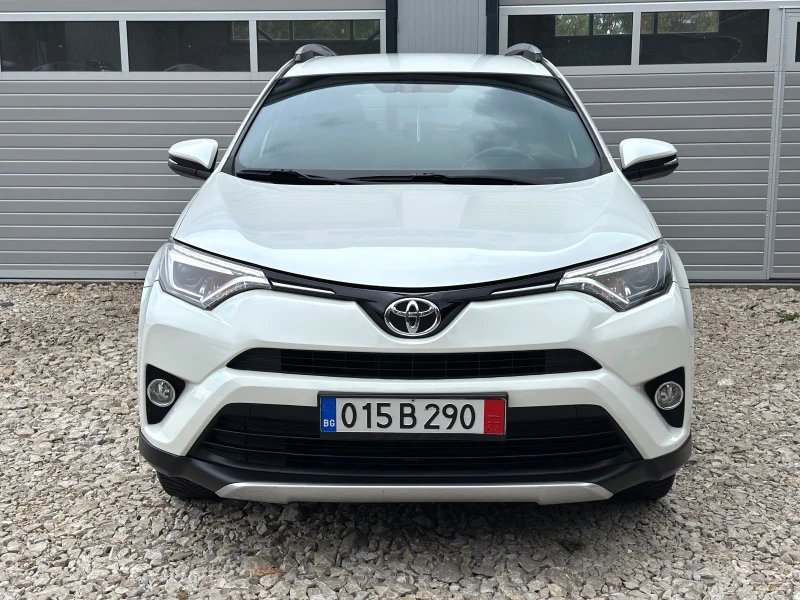 Toyota Rav4 2.0D4D FULL LED ФЕЙСЛИФТ КОЖА НАВИ ПОДГРЕВ ИТАЛИЯ, снимка 2 - Автомобили и джипове - 52012808