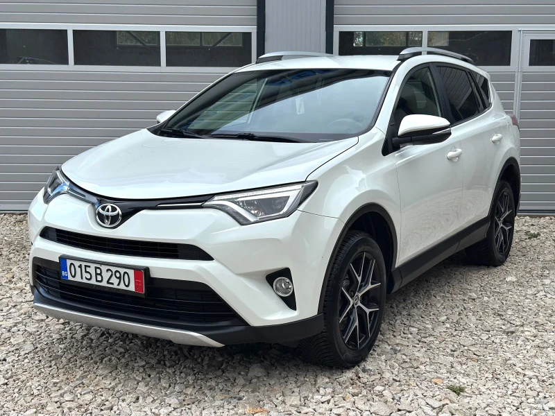 Toyota Rav4 2.0D4D FULL LED ФЕЙСЛИФТ КОЖА НАВИ ПОДГРЕВ ИТАЛИЯ, снимка 3 - Автомобили и джипове - 52012808