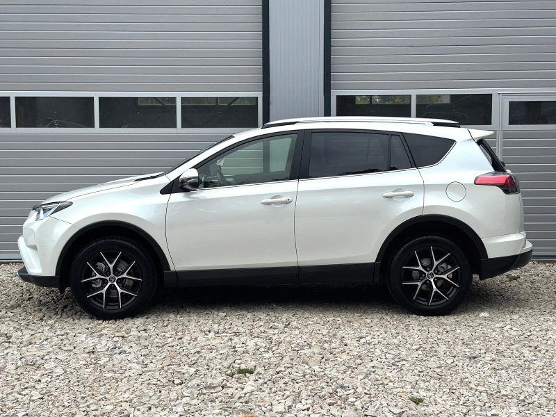 Toyota Rav4 2.0D4D FULL LED ФЕЙСЛИФТ КОЖА НАВИ ПОДГРЕВ ИТАЛИЯ, снимка 4 - Автомобили и джипове - 52012808