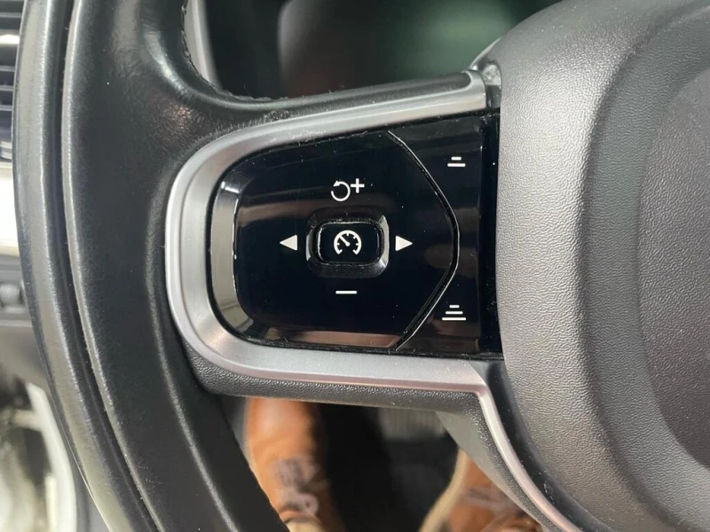 Volvo Xc90 * T6 Momentum * CARFAX * БЕЗ ПЪРВОНАЧАЛНА ВНОСКА, снимка 9 - Автомобили и джипове - 52696489