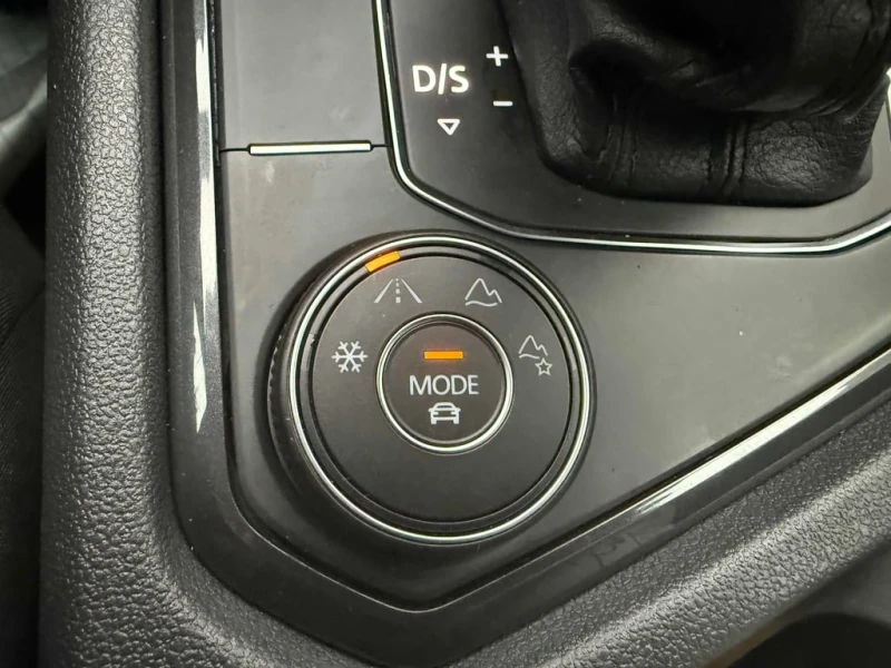 VW Tiguan * Trendline * CARFAX * ЦЕНА ДО БГ, снимка 12 - Автомобили и джипове - 53383837