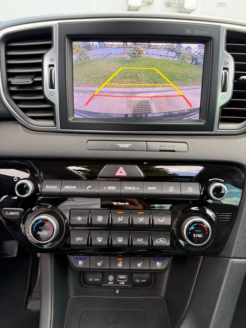 Kia Sportage 1.7CRDI-DISTRONIC-PANORAMA-FULL, снимка 10 - Автомобили и джипове - 53497110