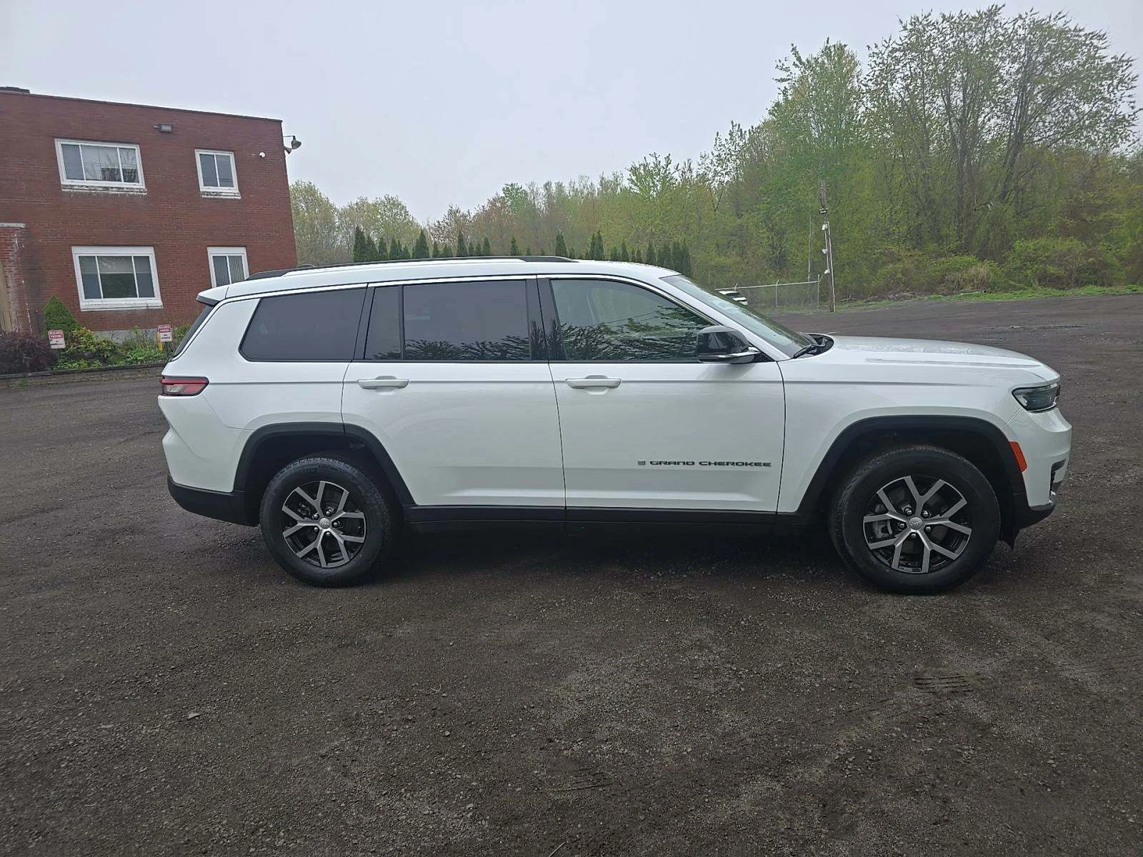 Jeep Grand cherokee L Limited - изображение 2