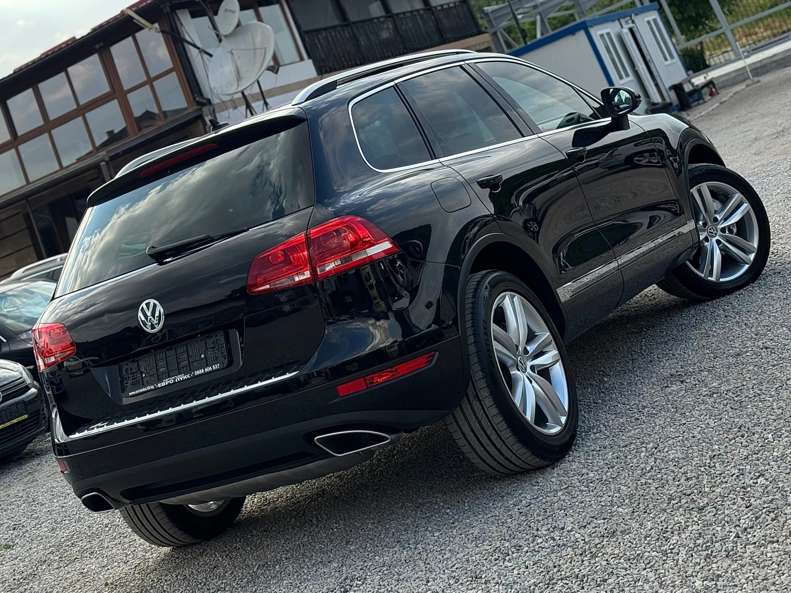 VW Touareg 4.2TDI 340кс KEYLESS-GO ПАНОРАМА ПОДГРЕВ ЛЕД-ФАР - изображение 6