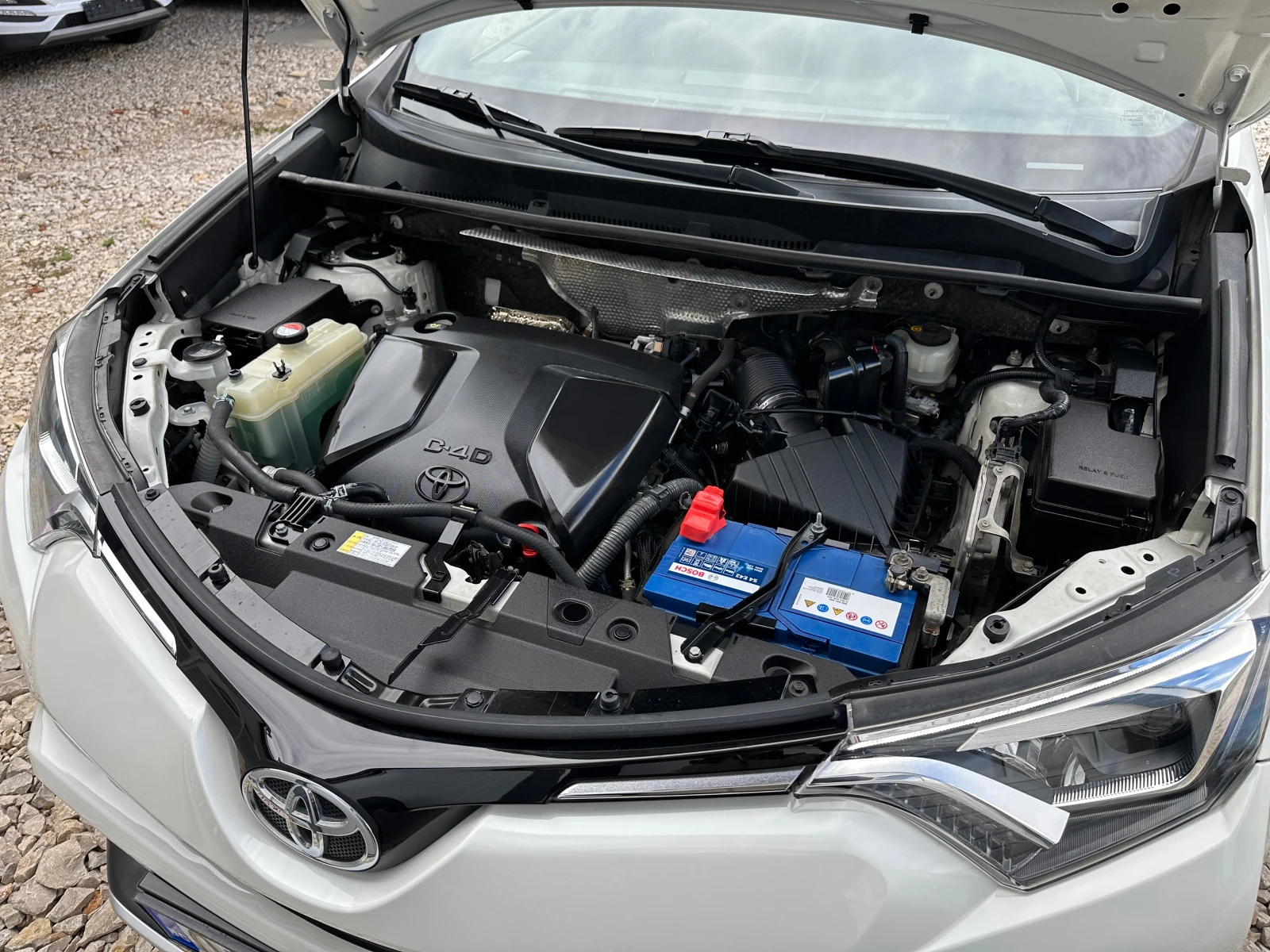 Toyota Rav4 2.0D4D FULL LED      | Mobile.bg   15