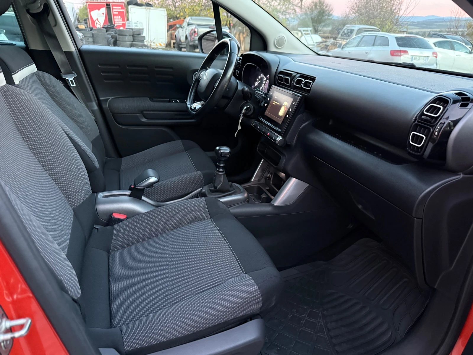 Citroen C3 Aircross 1.2 PureTech ПАНО НАВИ ЛЕИН АСИСТ - изображение 10