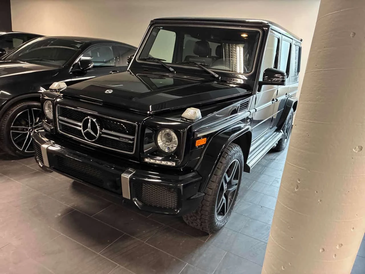 Mercedes-Benz G 63 AMG * ГЛАВНО ПРЕДСТАВИТЕЛСТВО* 