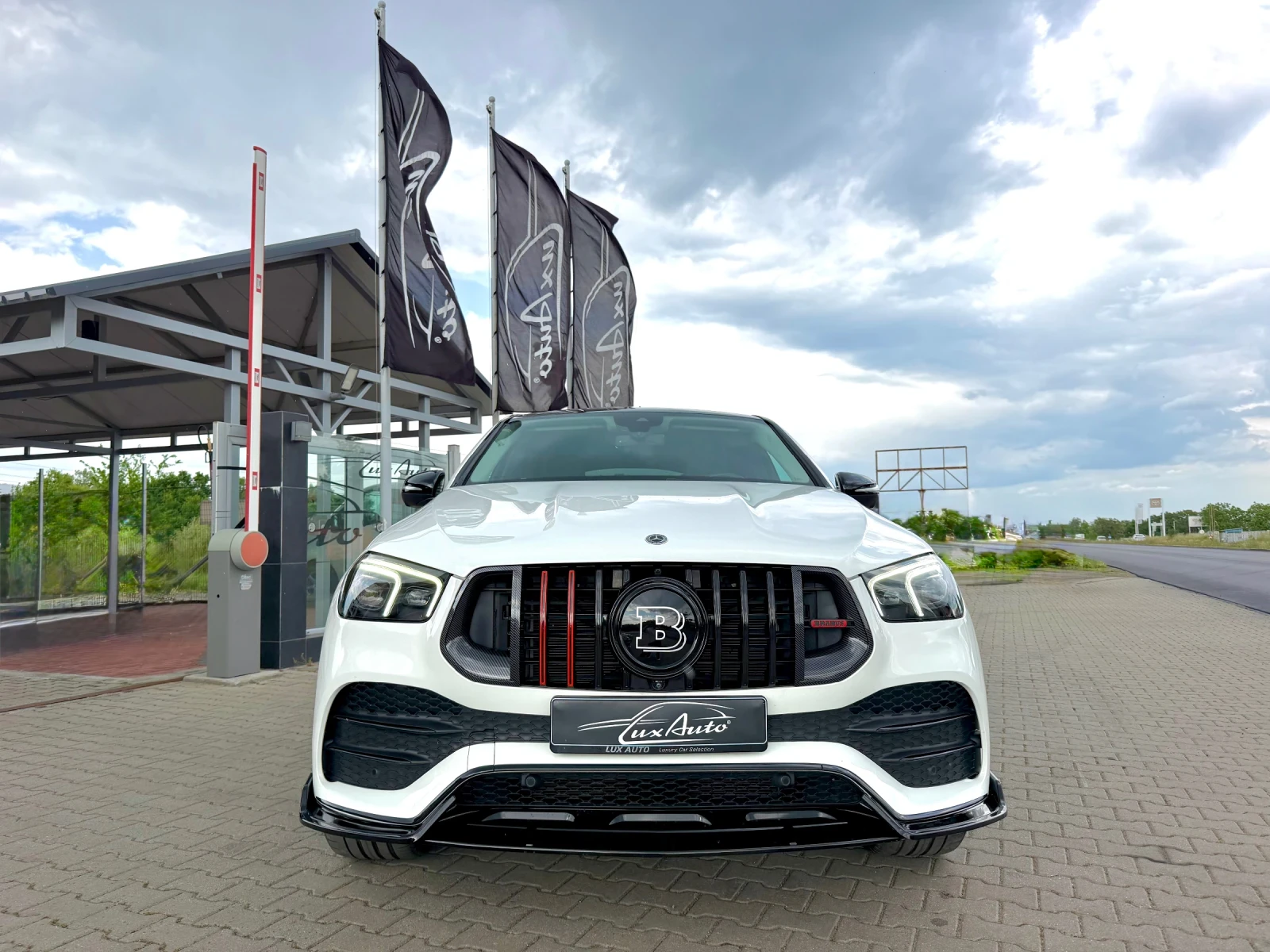 Mercedes-Benz GLE 400 350d#4MAT#BRABUS#CARBON#AIRMAT#360* CAM#118000KM, снимка 3 - Автомобили и джипове - 54635559