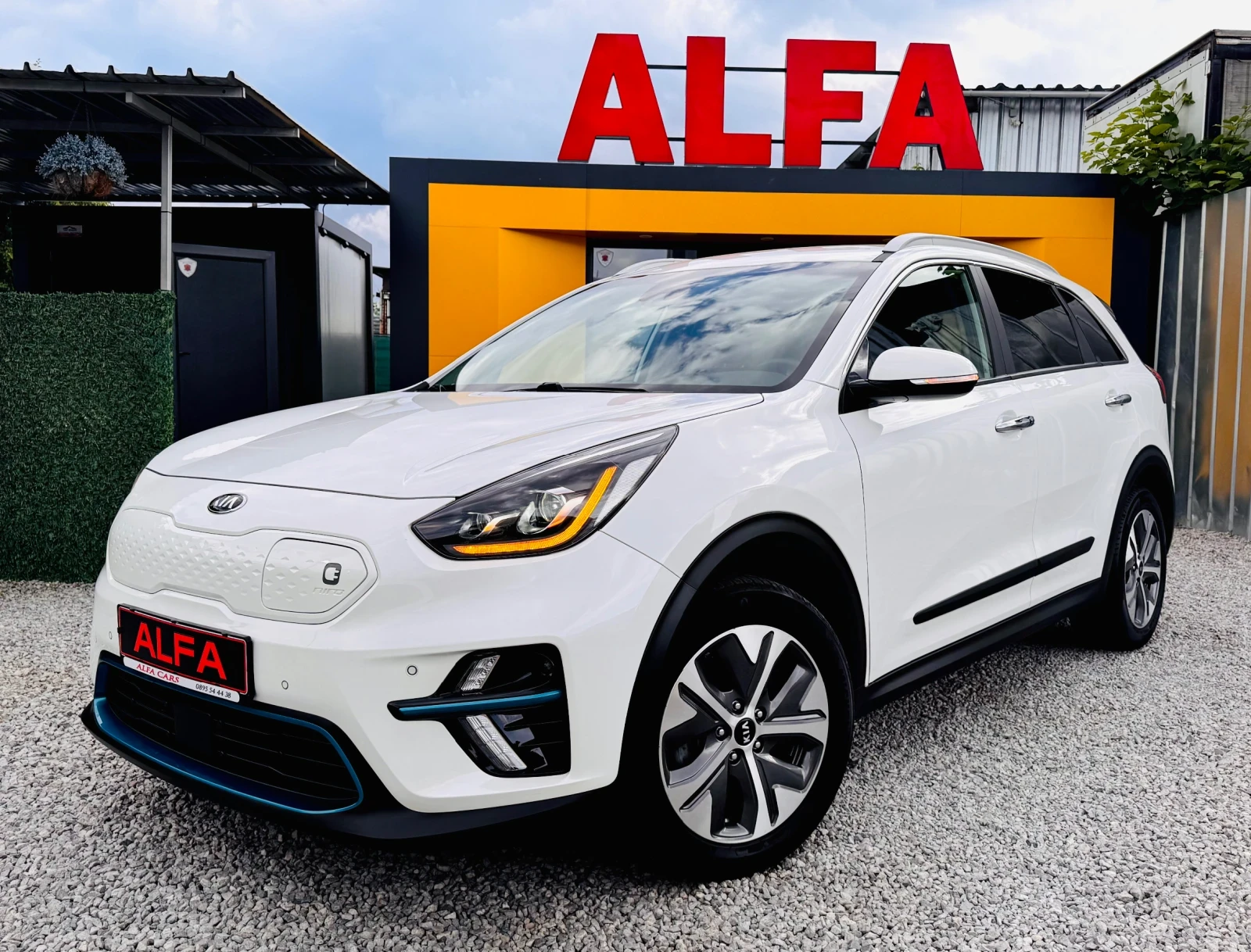 Kia Niro 65kw/SOH:95%/ПЪЛНА СЕРВИЗНА/ГАРАНЦИЯ///