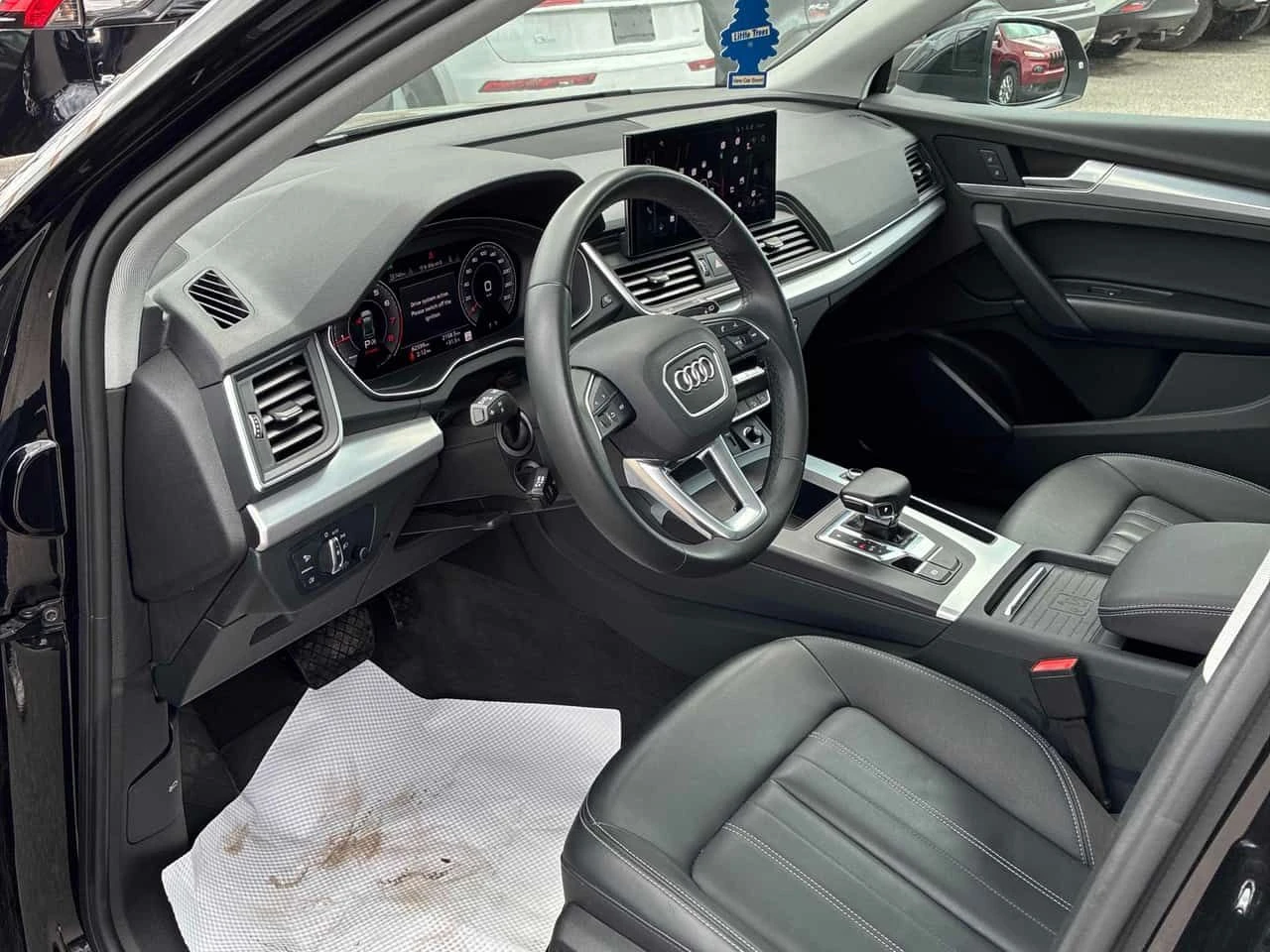 Audi Q5 Progressiv * АВТОКРЕДИТ * КЛИП * ПРЕДСТАВИТЕЛСТВО, снимка 7 - Автомобили и джипове - 54875766