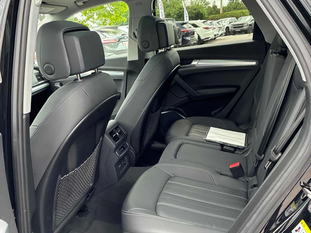 Audi Q5 Progressiv * АВТОКРЕДИТ * КЛИП * ПРЕДСТАВИТЕЛСТВО, снимка 10 - Автомобили и джипове - 54875766