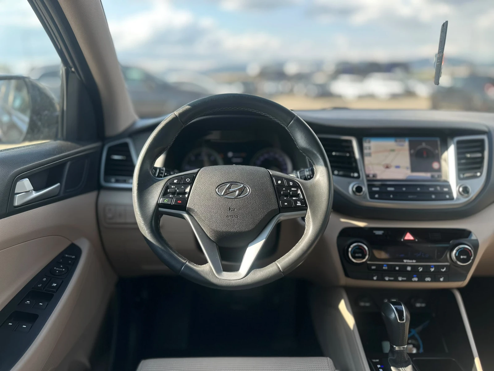 Hyundai Tucson / 1.7D / EURO 6 / NAVI / SOUND EDITION / , снимка 14 - Автомобили и джипове - 55197090