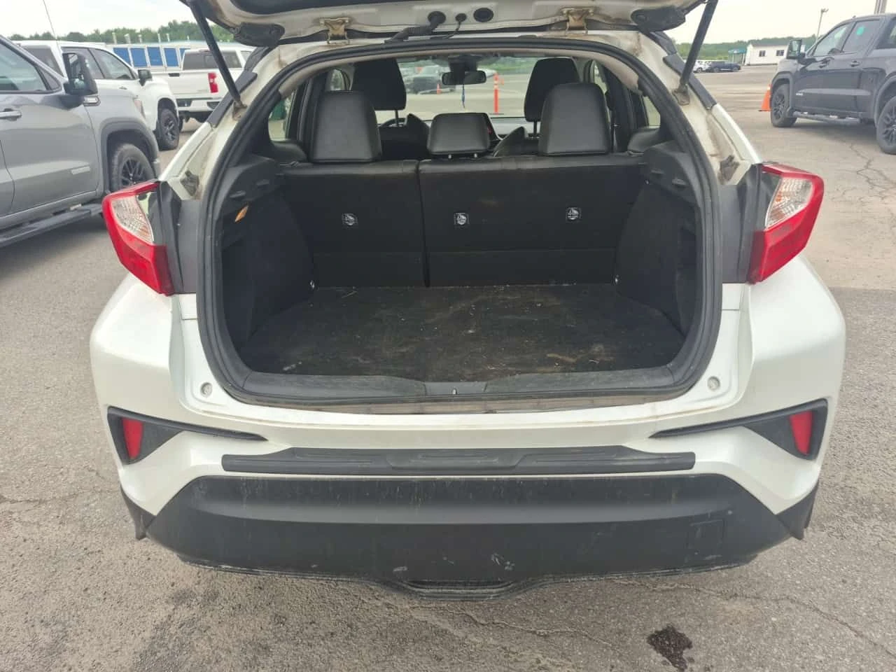 Toyota C-HR * LIMITED * CARFAX * ФИНАНСИРАНЕ, снимка 13 - Автомобили и джипове - 55441301