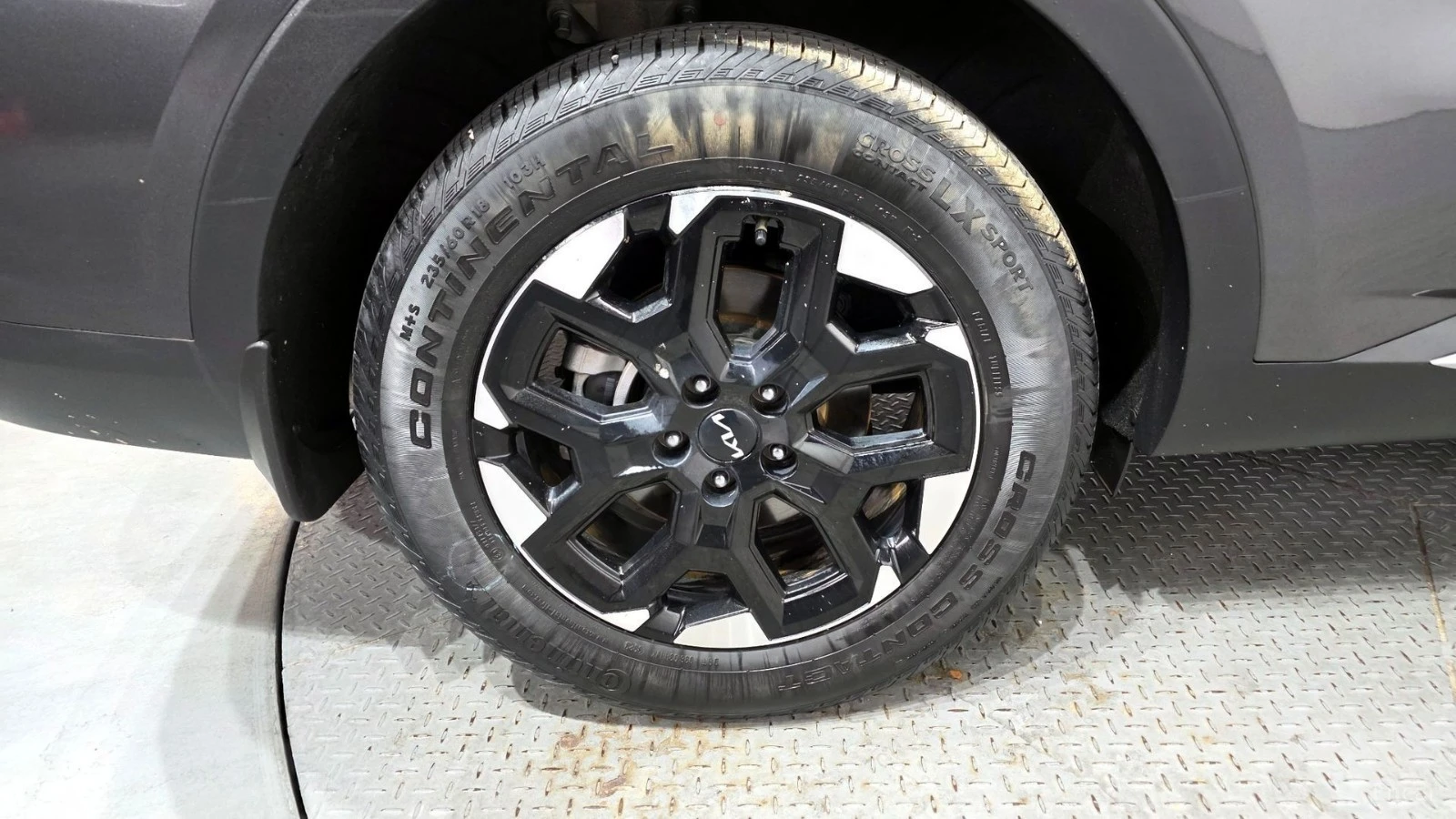 Kia Sorento 2.2D* 4WD* PRESTIGE* DISTRONIC* КАМЕРА* ОБДУХ* , снимка 16 - Автомобили и джипове - 55639782